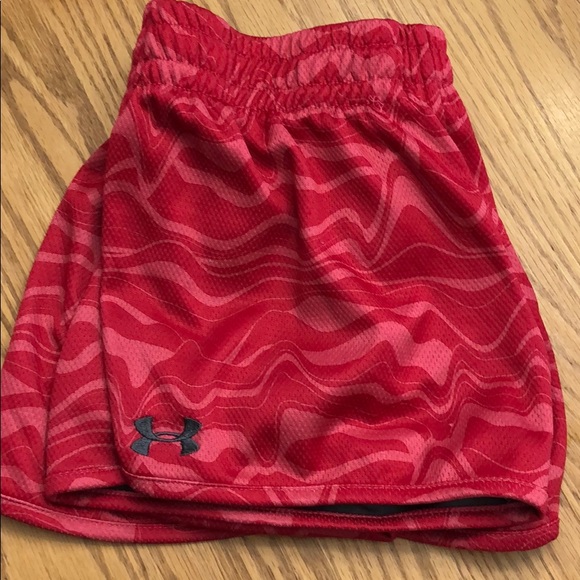 Under armor shorts - Picture 2 of 4